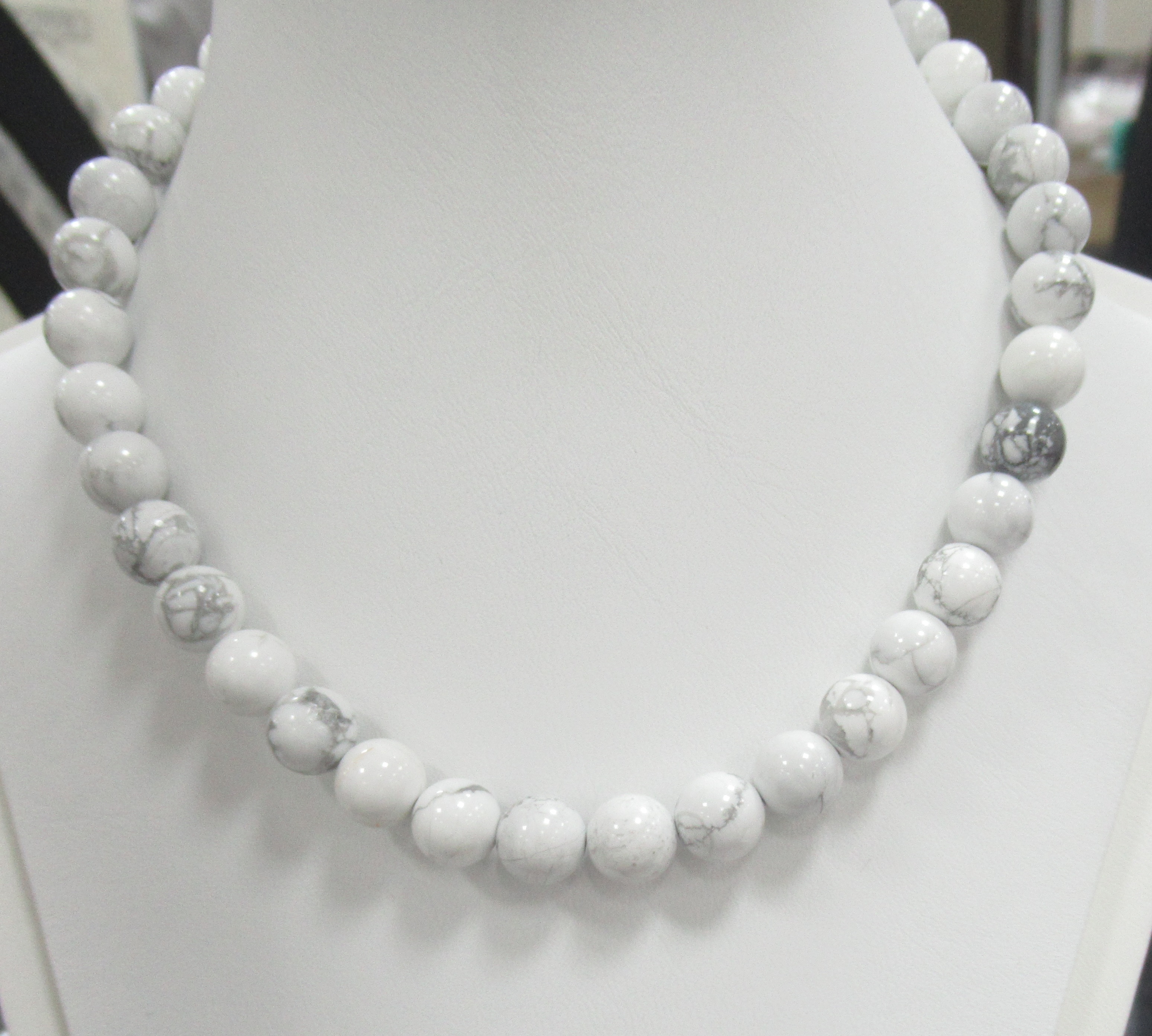 Бусы из кахолонга